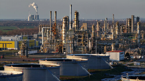 In der Chemieindustrie hat sich die Stimmung zuletzt stark verbessert. In der Chemieindustrie hat sich die Stimmung zuletzt stark verbessert.